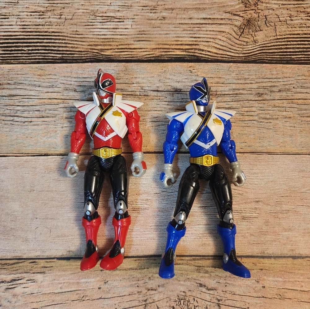 Power Rangers Super Samurai Super Mega Ranger Fire & Water Action Figures